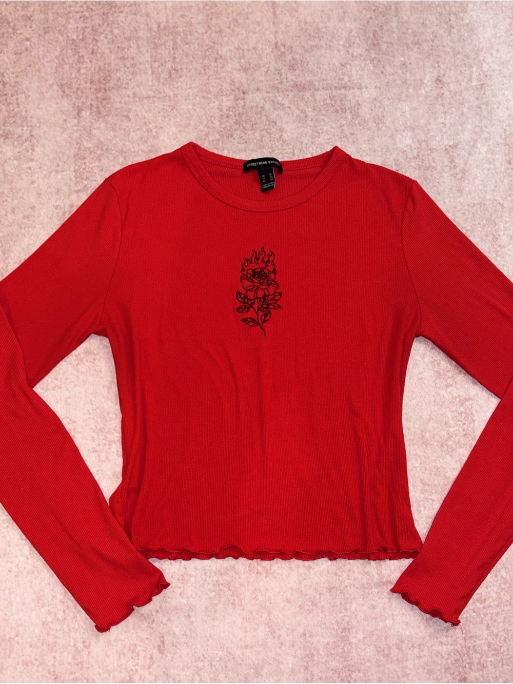 Size XL Womens Red Long Sleeve Ribbed Tee with Embroidered Rose. Fall/Winter/Y2K
